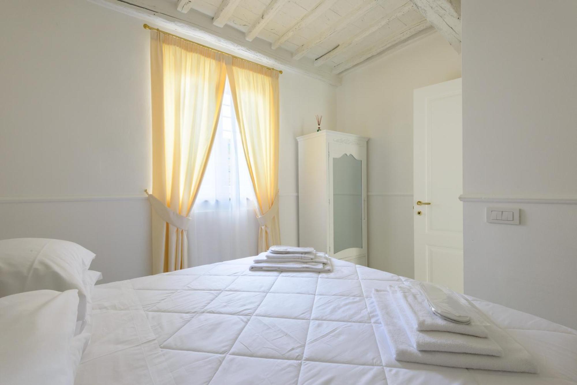 Domus Nannini Spa - L' Arco Di Matteotti Siena Exterior photo